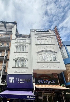 bán khách sạn 25 phòng tại phố tây bùi viện, bến thành sài gòn