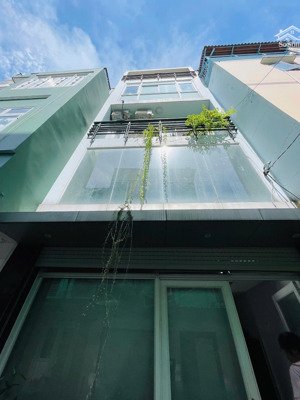 bán nhà kỳ đồng quận 3, 5 tầng, ngang 4m5, 3pn/3wc, giá chỉ 6.5 tỷ