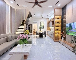 nhà đẹp khương trung, gần hồ đầm hồng, full nội thất, ô tô gần nhà, sổ vuông đẹp, 40m2*5tầng