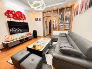 nhà văn cao, kcbt, ngõ to thẳng tắp 25m ô tô, 1p ra hồ tây, 5p tới các trường đại học lớn, 45m2*5t