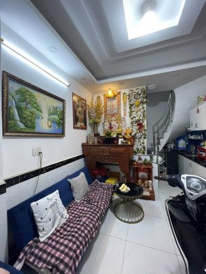 cần bán nhà hoàng hoa thám phú nhuận 4 lầu