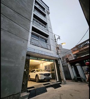 chính chủ bán nhà ngõ 63 phố cổ linh - thạch bàn quận long biên. nhà lô góc ô tô cất trong nhà