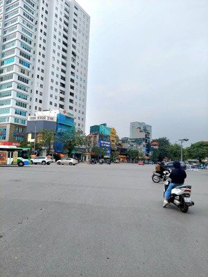 bán nhà mặt phố văn cao 135m2, 9 tầng 1 hầm giá 85 tỷ. ba đình