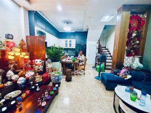 phân lô hồ đắc di - trung tâm đống đa - ô tô đỗ cổng - vài bước ra hồ - 40m*6t - 11tỷ