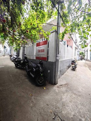 bán nhà cấp 4 ba mặt kiệt dũng sĩ thanh khê gần trường cao đẳng thương mại 84m2 giá tốt