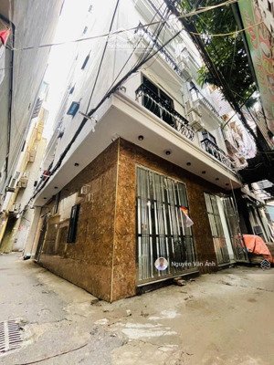 bán nhà mễ trì thượng tòa nhà căn hộ dịch vụ ngõ thông,lô góc,ô tô gần giá 21 tỷ