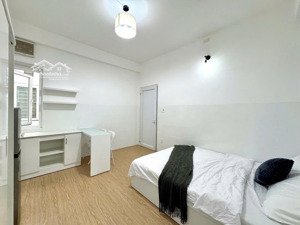studio cửa sổ trời full nội thất thiết kế hiện đại ở thạnh mỹ lợi q2