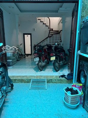 nhà bạch đằng 27m² 5 tầng, 6.7 tỷ, ngõ thoáng, 30m ra phố ở ngay