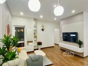 gia đình em cần bán căn hộ golden field 2pn 74m2 tầng trung hướng mát full đồ. 6.3 tỷ. sổ đỏ sẵn