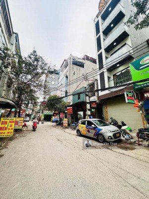 bán nhà phân lô lạc long quân 125m2 ô tô vào nhà kinh doanh đa dạng 5 phút ra hồ tây lộng gió