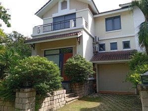 bán nhà biệt thự 4pn, 2wc, 240m2 tại thảo nguyên sài gòn, 18,5 tỷ giá siêu tốt