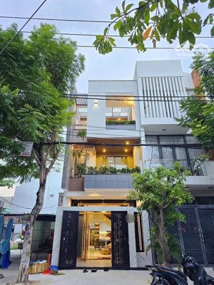 chính chủ bán nhà 3 tầng ngang 6m- dài 20m gần chợ bình điền quận 8, đang cho thuê 16tr, giá 1,3 tỷ