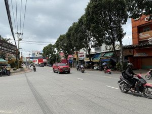 nhà mặt tiền nguyễn hữu cảnh, đông hoà tp hcm giá tốt 6ty xxx