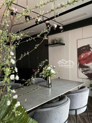 bán chung cư vip1 tòa ct1, kđt mễ trì hạ, nam từ liêm. 108m2 3pn. 8,18 tỷ