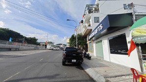 bán nhà 3 mặt tiền đường cù huân bờ kè kinh doanh sầm uất - đối diện tháp bà ponagar.