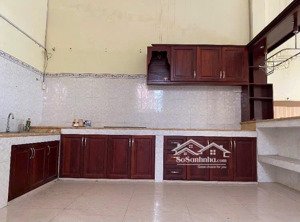 bán nhà kế bên ub xã tân vĩnh lộc, giá: 4,4 tỷ.