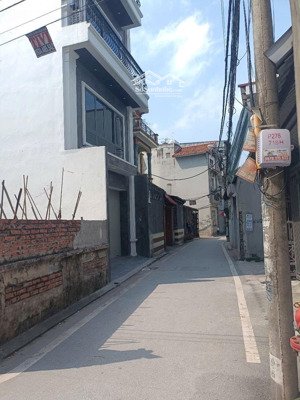 nhà 3 tầng kiêu kỵ,đường thông ngay cạnh vinhome oceanpark