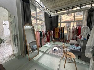 7 chỗ vào nhà,chính chủ bán gấp nhà đẹp tại phùng chí kiên,cầu giấy. kinh doanh,đường ô tô tránh