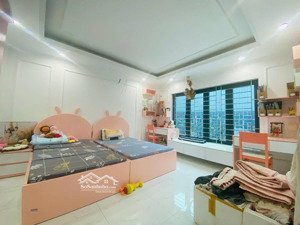 nhỉnh 8 tỷ: nhà thanh liệt 30m*mt 5m*6 tầng mới, hiện đại, nội thất cao cấp, ngõ thông