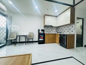 toà chdv xã đàn, 95m2*8t, mt 5.3m, 20 căn hộ 1n1k, ngõ kd, sát phố, đủ pccc, dòng tiền 8%/năm