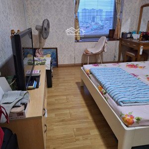 cần cho thuê căn hộ thuận việt q11 dt 77m2, 2pn, 1wc ,view thoáng mát giao thông thuận tiện di