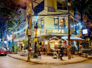 cho thuê nhà mặt phố lô góc, 150 m2 tại nguyễn thị định, trung hòa, cầu giấy, hà nội