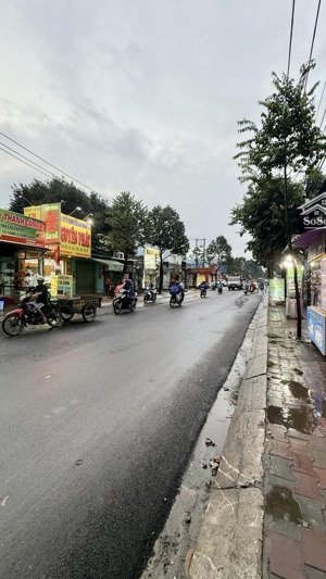 mặt tiền tỉnh lộ 10 - vị trí mua bán tấp nập nhà mới đẹp 2 tầng hoàn thiện - dt: 3,5 x 23m - 7,xtỷ