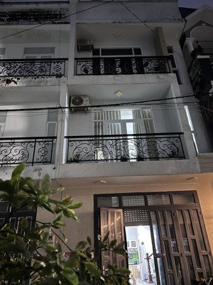 bán nhà 3 tầng đúc thạnh lộc 47 quận 12 giá rẻ 4.85 tỷ