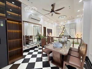 nhà 4 tầng ngọc khánh, ba đình, giảng võ, gần phố, ngõ thoáng, 5p ngủ, tặng full nội thất thiết kế