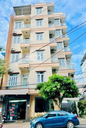 bán khách sạn giá tốt gần biển ngay tp nha trang