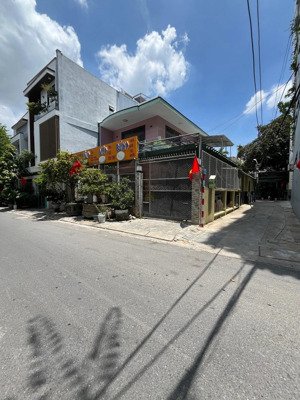 bán lô đất 2 mặt tiền, 3 mặt thoáng, ngang đẹp hơn 10m, cách cầu rồng 200m, biển mỹ khê 600m