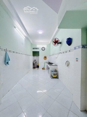 q4 tiện cải tạo thành chdv 5pn . 45m2 . nhà hoàn công 5 tầng btct . chỉ nhĩnh 5 tỷ xíu tl