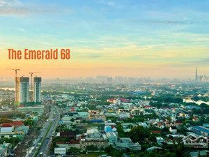 căn góc 2pn/2wc emerald 68 view landmark 81. thanh toán 20% 700tr tới khi nhận nhà, chiết khấu 22%