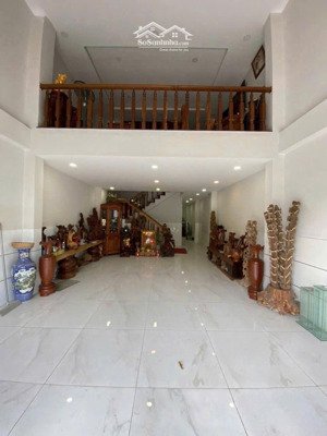 bán nhà 4 tầng có thang máy mặt tiền điện biên phủ rộng 20m, kinh doanh sầm uất, gần biển, giá rẻ