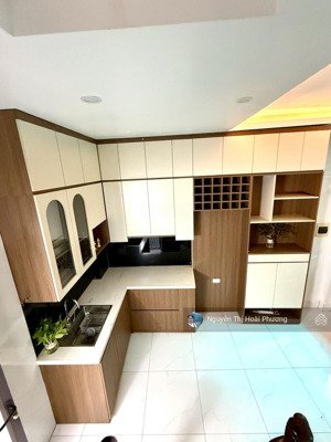 giá rẻ sốc! bán nhà gốc đề, vài bước ra phố, dân xây kcbt, 30m2, giá 6.2 tỷ