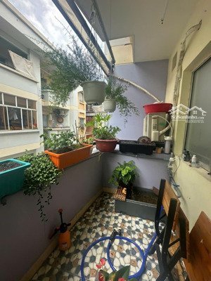 bán chung cư da sà mặt tiền đường số 6 khu tên lửa , 75m2 , 2pn ,2wc , shr , giá 2,2 tỷ .