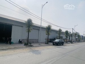 cho thuê kho mp văn tiến dũng, bắc từ liêm dt 3000m2 cao 7m, có điện 3fa, nước sạch. giá 120k/m2/th