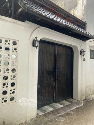 bán nhà mặt phố minh khai, 110m2, vỉa hè cực rộng, kinh doanh sầm uất, vị trí đẹp.