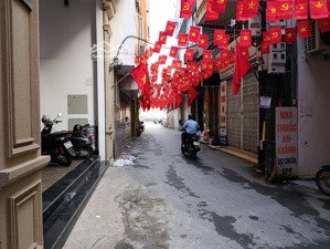 siêu dẻ - đội cấn - ba đình, trung tâm quận, ngõ nông, oto tránh 10m. 38m 3t, mt 4.1m, 5.45 tỷ