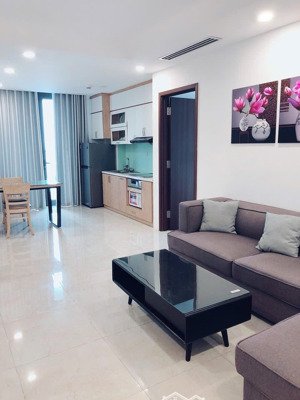 cho thuê cc hà nội centerpoint 2pn, 2wc, full đồ 80m2 giá 18 triệu tại nhân chính, thanh xuân.