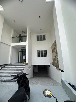 bán căn hộ dịch vụ 6tầng có thu nhập 100tr/tháng mặt tiền đường số p.tân quy, q7