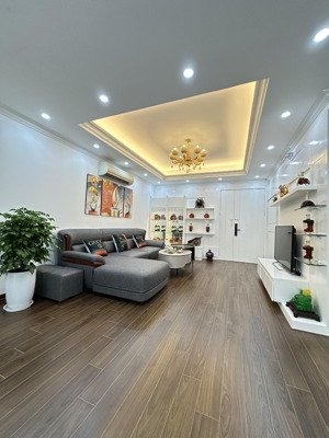 bán chung cư 95m * 3pn. tòa 43 - 45 ngõ 130 đốc ngữ