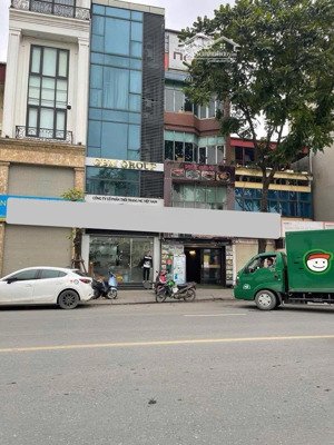 mặt phố hoàng quốc việt - vỉa hè 10m - 60m2 - mt 4m - 37 tỷ - dân trí cao - dòng tiền 40tr/tháng