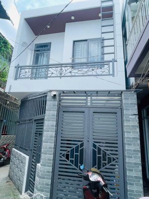 bán nhà góc 3 mặt tiền hẻm 701 trần xuân soạn, quận 7