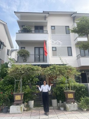 căn shophouse áp góc siêu hiếm đã có sổ cần ra hàng ngay