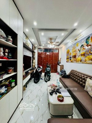 bán nhà minh khai hbt cách phố 20m, 47m 5 tầng 6 ngủ đầy đủ nội thất giá hơn 9 tỷ