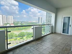Bán CHCC Mỹ Phát, DT 137m2, TK 3 phòng ngủ, 2 toilet, ban công rộng, view sông, lầu đẹp, giá bán 13.8 tỷ
