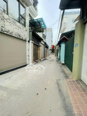 cực phẩm. bán nhà việt hưng, lô góc, gara ô tô camry, thang máy, 3 bước ra phố, 41m2, 6t, có 9.x tỷ