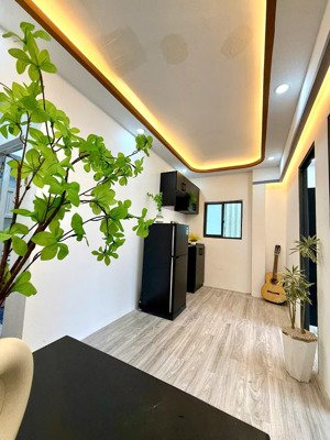 dự án mới 2pn bancol cửa sổ ngay vòng xoay dân chủ gần đh văn hiến ,kinh tế , sài gòn , khtn ,.