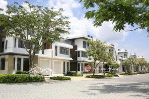 bán biệt thự song lập lucasta quận 9, 175m2 đất, 3 tầng, 3pn, giá tốt 26 tỷ